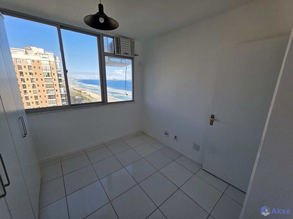 Apartamento para alugar com 2 quartos, 67m² - Foto 3