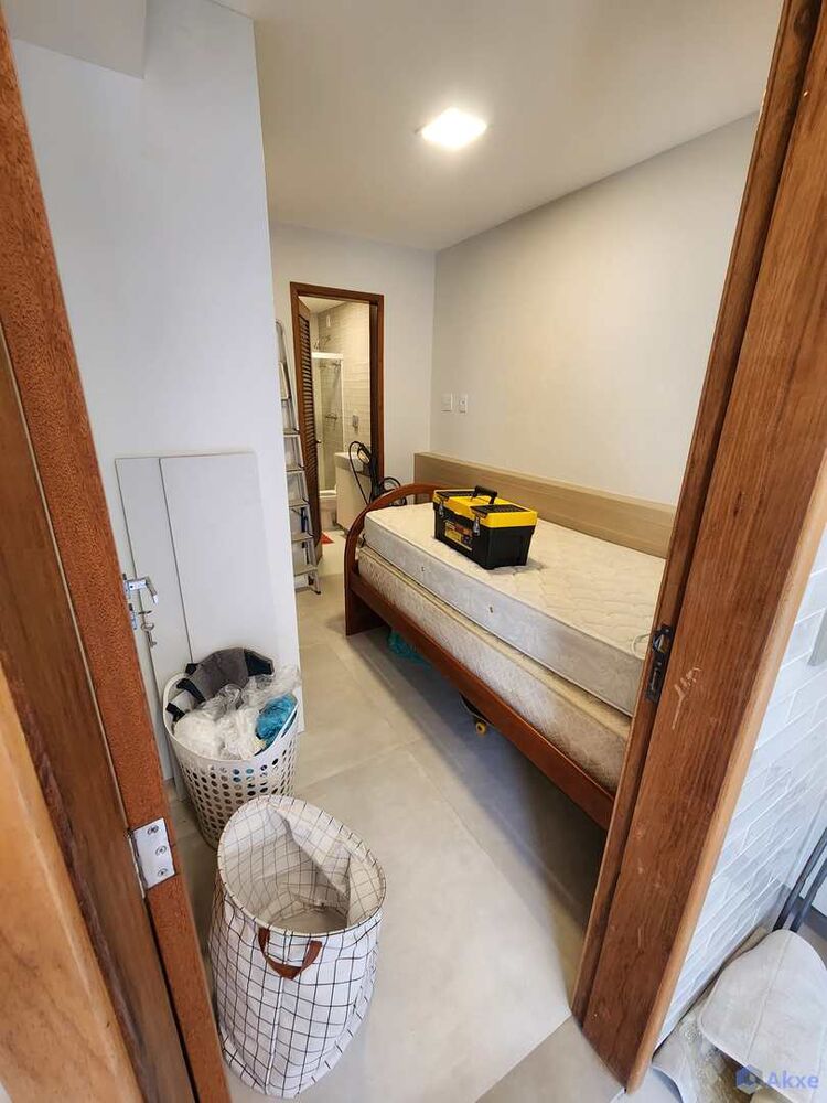 Casa de Condomínio para alugar com 4 quartos, 220m² - Foto 2
