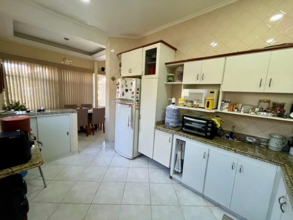 Casa, 4 quartos, 230 m² - Foto 6
