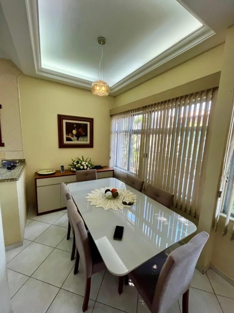 Casa, 4 quartos, 230 m² - Foto 8