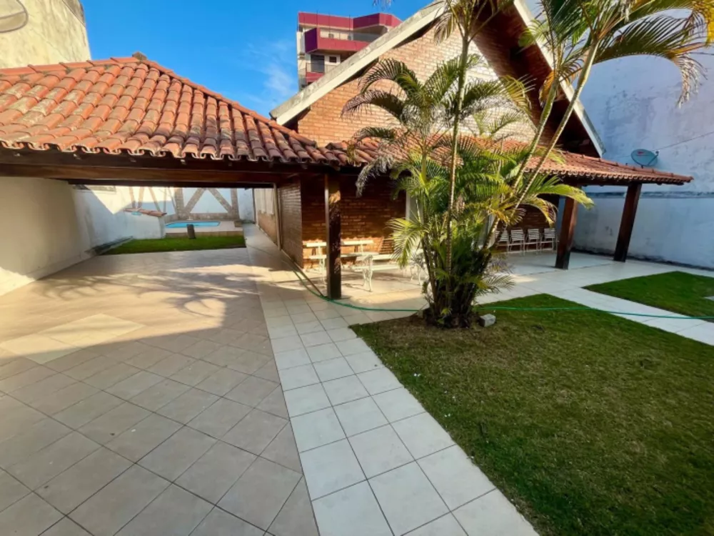 Casa, 4 quartos, 180 m² - Foto 1