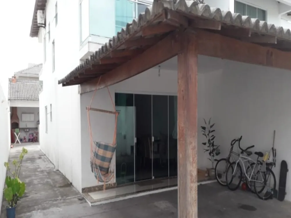 Sobrado, 4 quartos, 225 m² - Foto 1