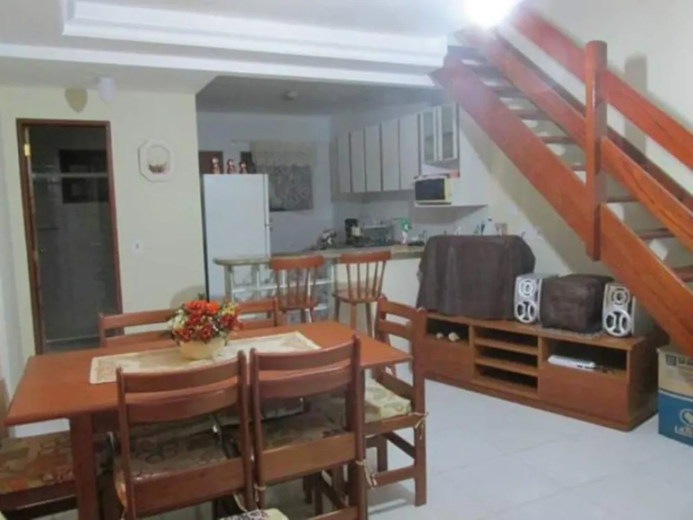 Casa, 2 quartos, 90 m² - Foto 1