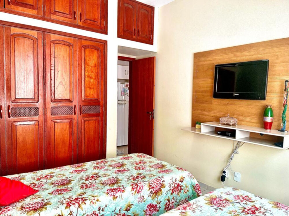 Apartamento à venda com 1 quarto, 50m² - Foto 2
