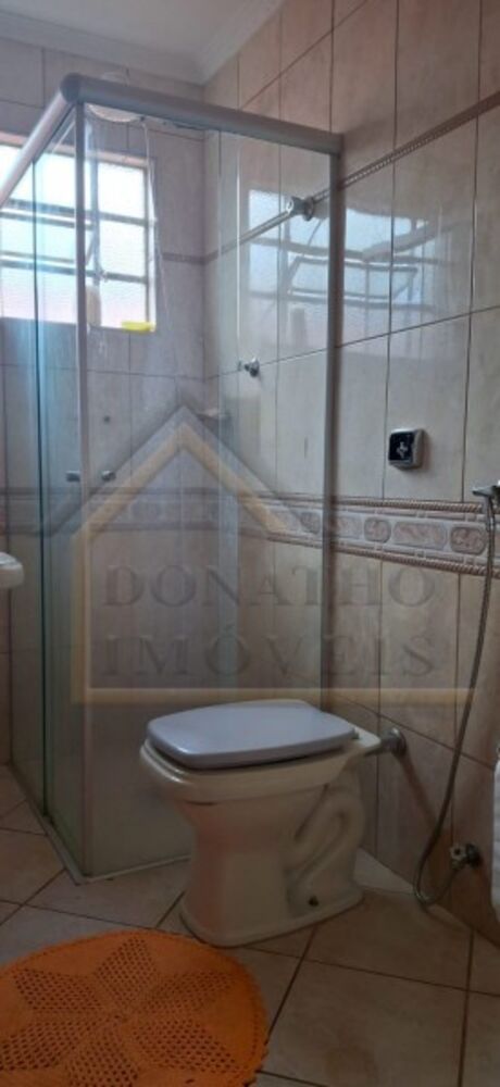 Casa à venda com 2 quartos, 80m² - Foto 1