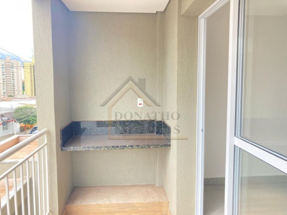 Apartamento à venda com 2 quartos, 67m² - Foto 3