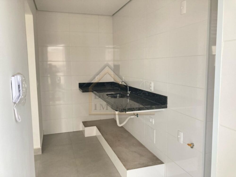 Apartamento à venda com 2 quartos, 67m² - Foto 4