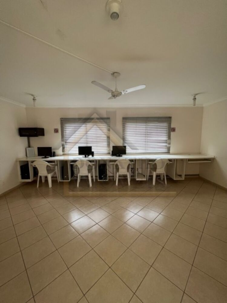 Apartamento à venda com 1 quarto, 40m² - Foto 2