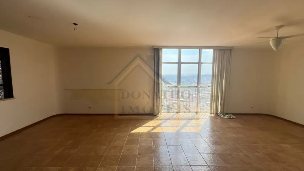 Apartamento, 3 quartos, 220 m² - Foto 1