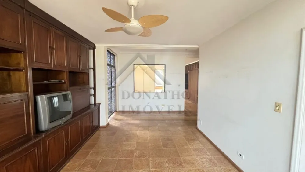 Apartamento, 3 quartos, 220 m² - Foto 2