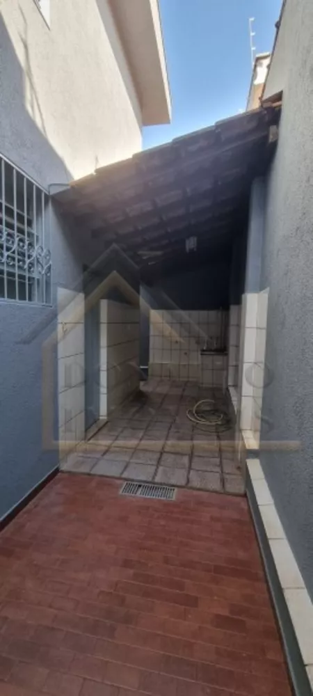Casa, 3 quartos, 156 m² - Foto 2