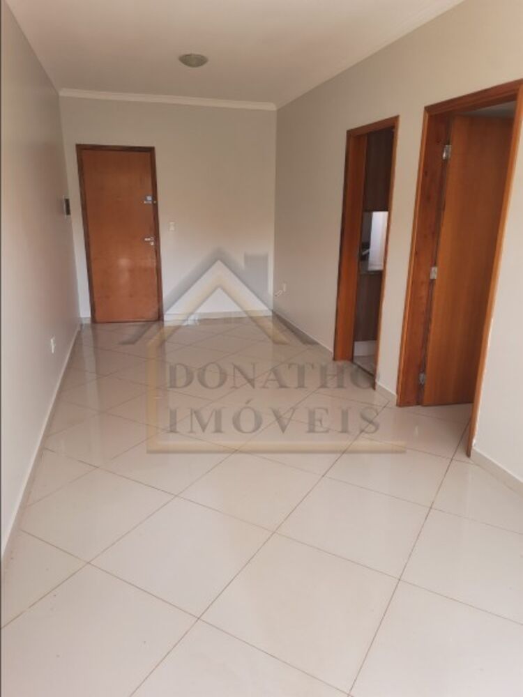Apartamento à venda com 2 quartos, 66m² - Foto 2