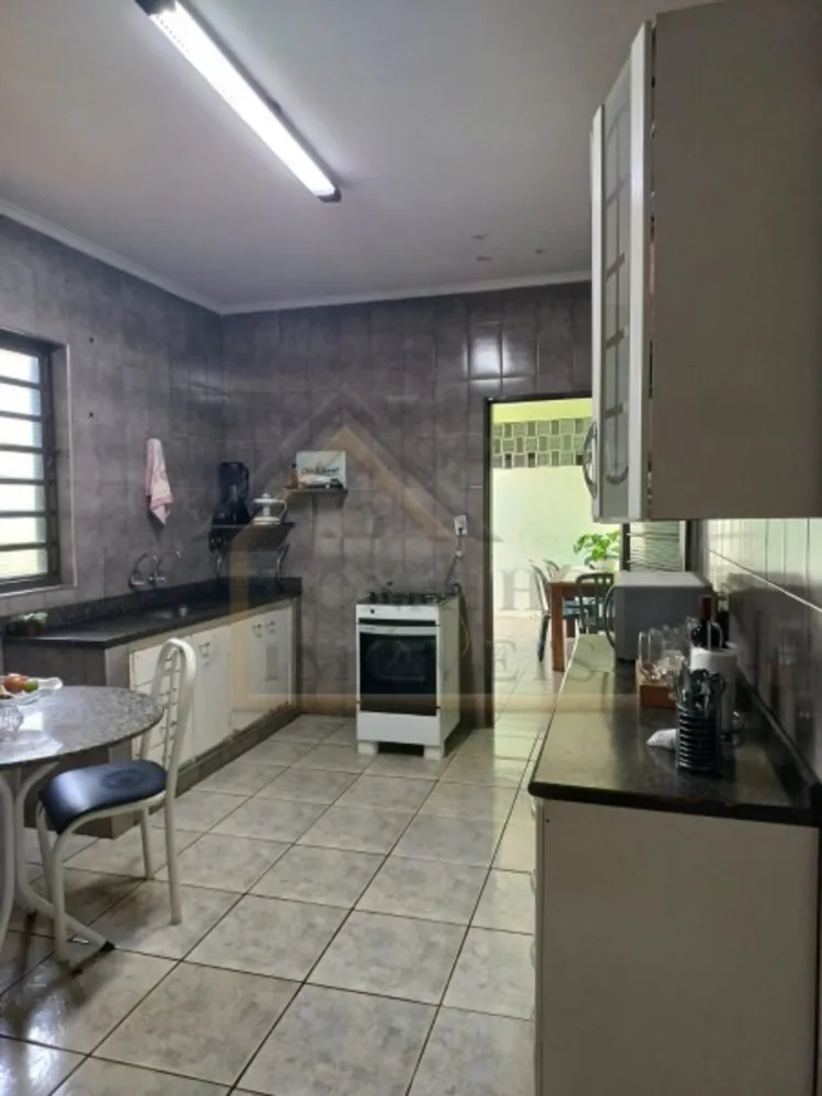 Casa, 5 quartos, 145 m² - Foto 3