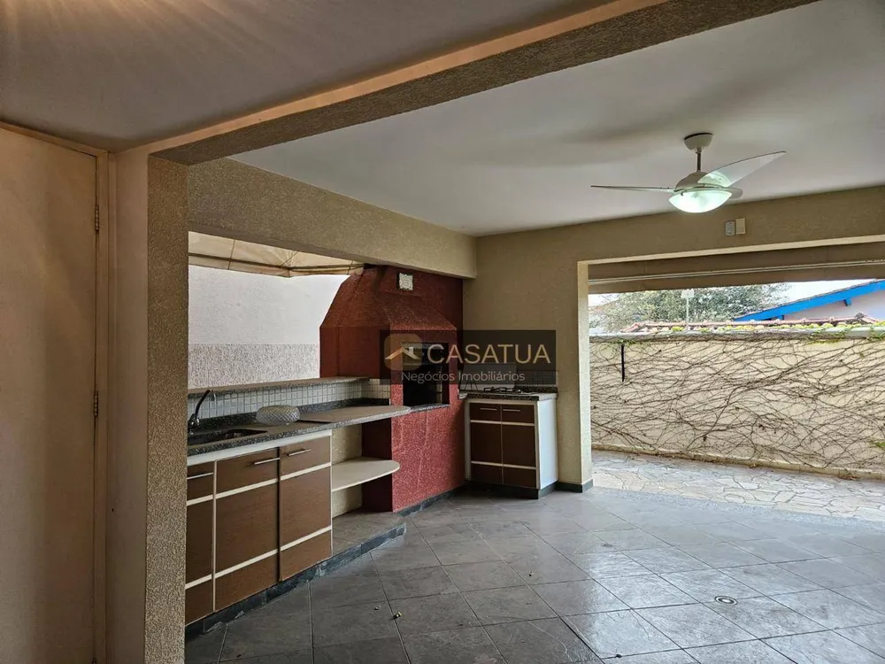 Casa, 5 quartos, 312 m² - Foto 1