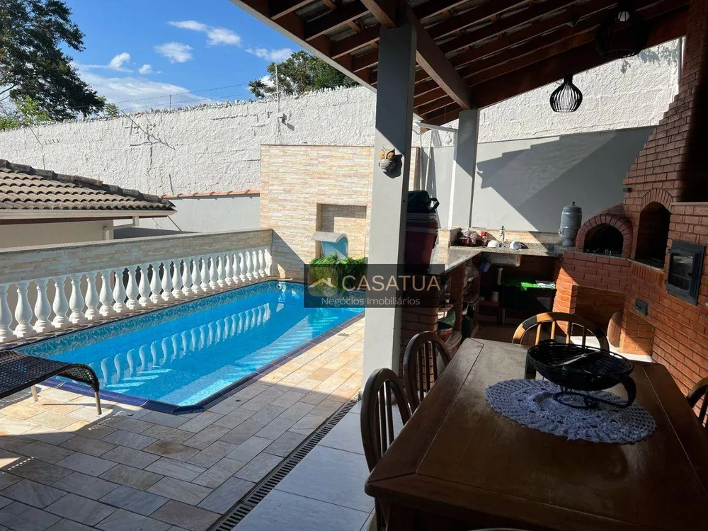 Casa, 3 quartos, 280 m² - Foto 1
