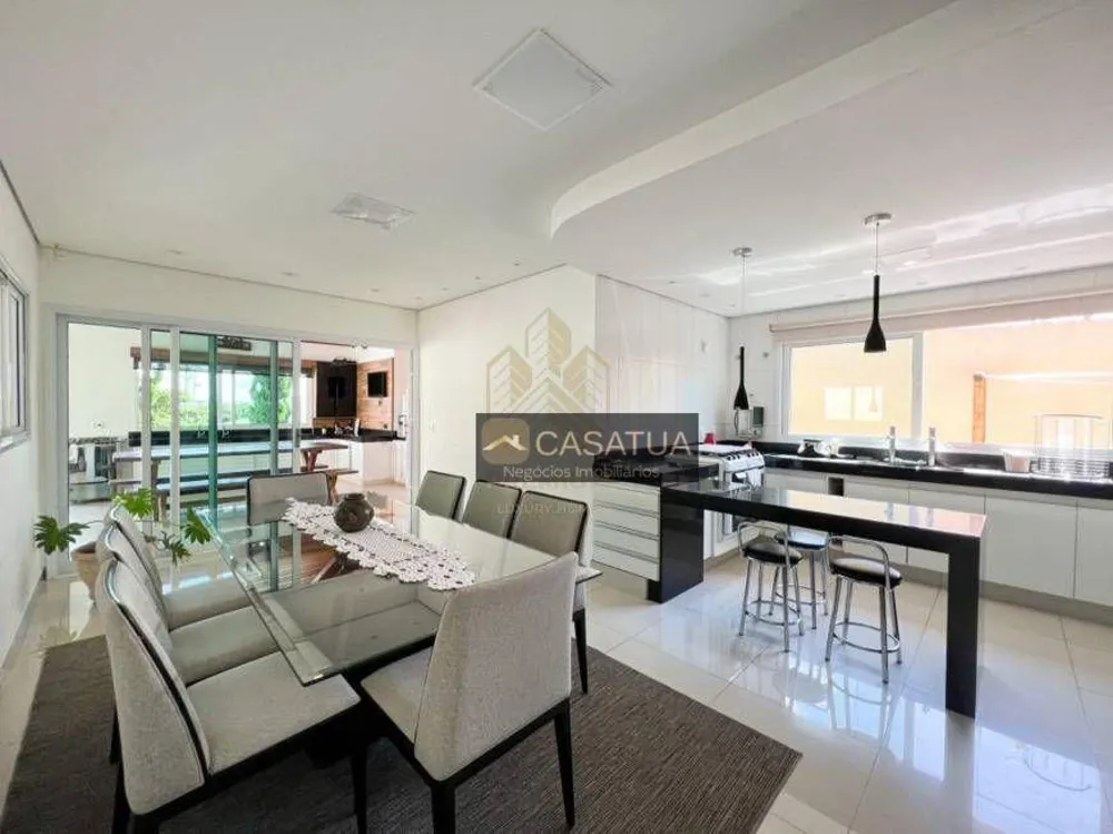 Casa, 3 quartos, 357 m² - Foto 1