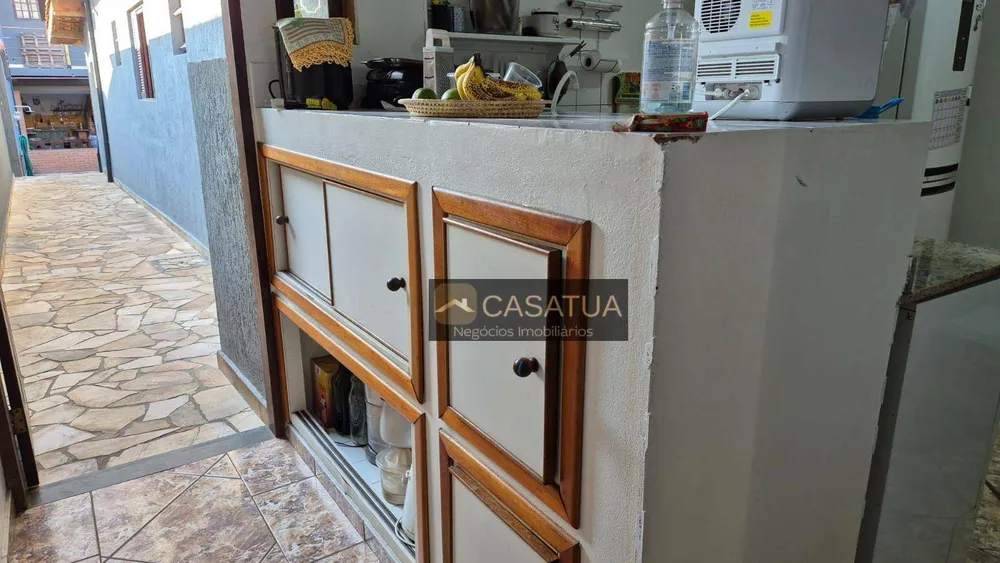 Casa, 4 quartos, 181 m² - Foto 1