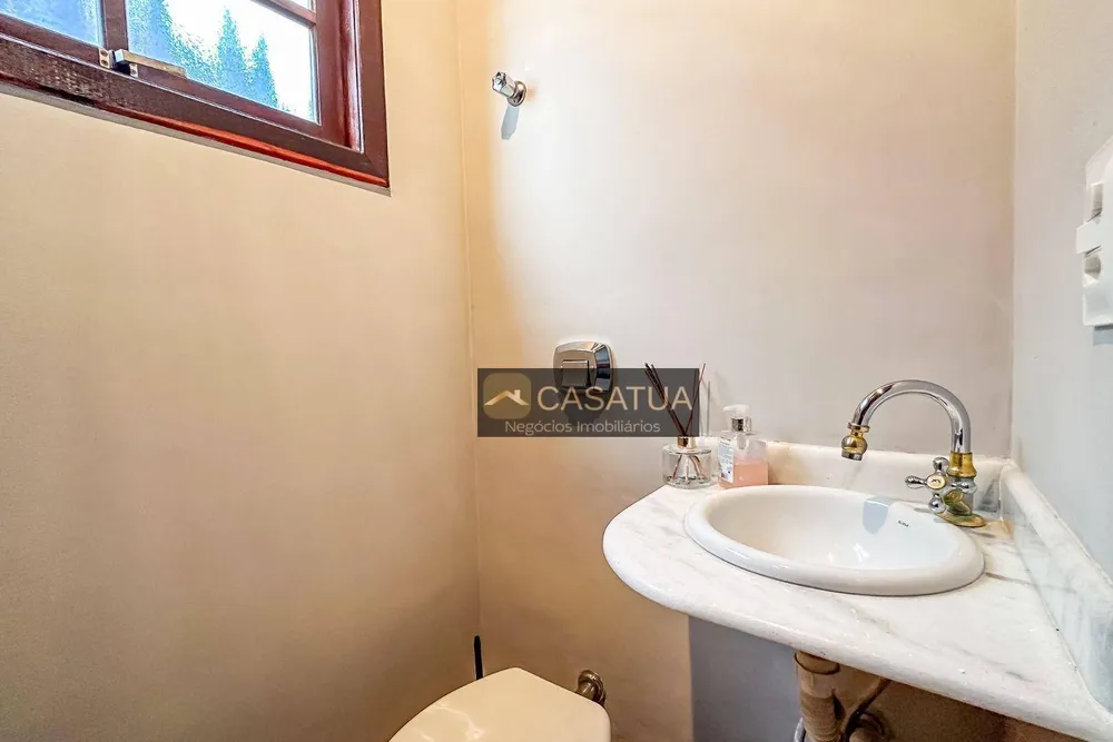 Casa, 4 quartos, 239 m² - Foto 3