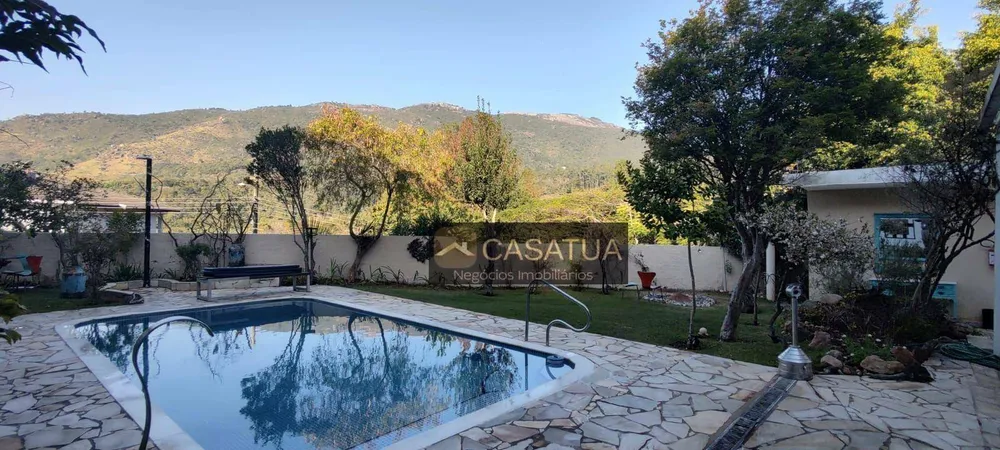 Casa, 5 quartos, 377 m² - Foto 1