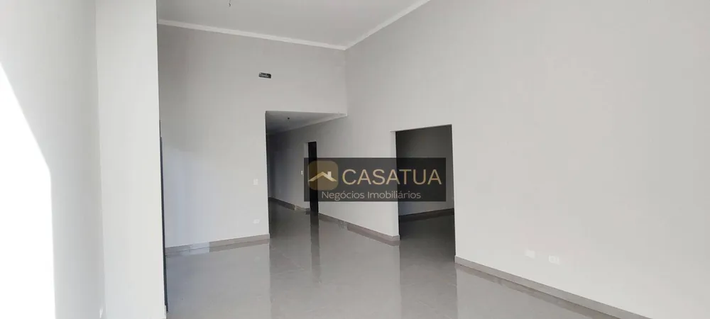 Casa, 3 quartos, 228 m² - Foto 1