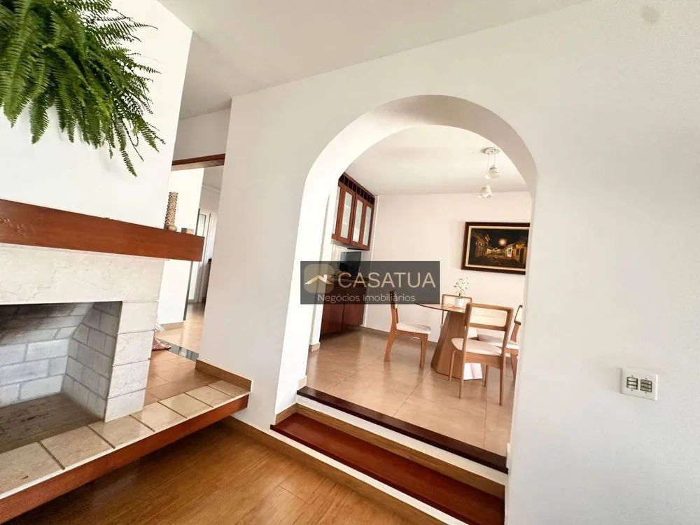 Casa, 3 quartos, 282 m² - Foto 2