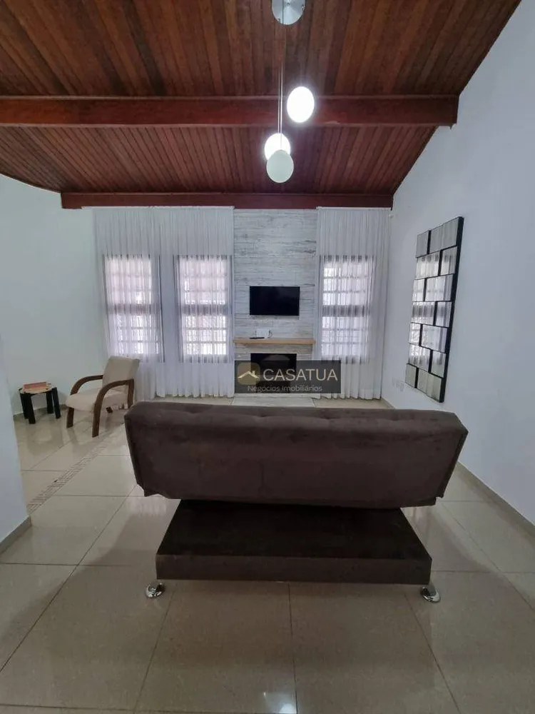 Casa, 4 quartos, 211 m² - Foto 2