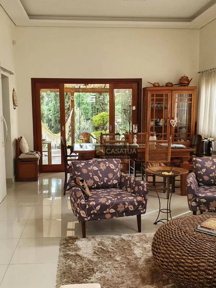 Casa, 3 quartos, 250 m² - Foto 1