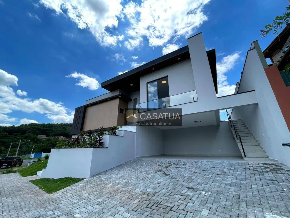 Casa, 3 quartos, 200 m² - Foto 1