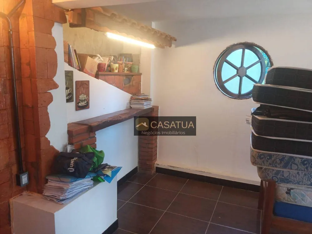 Casa, 3 quartos, 214 m² - Foto 11