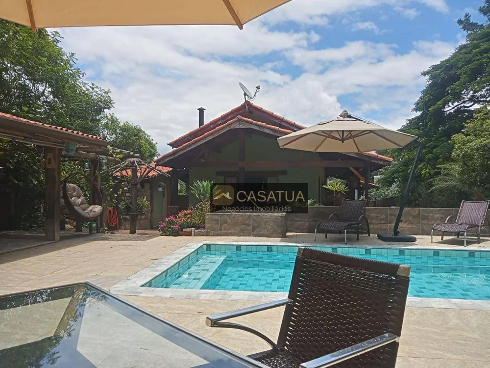 Casa, 3 quartos, 214 m² - Foto 2