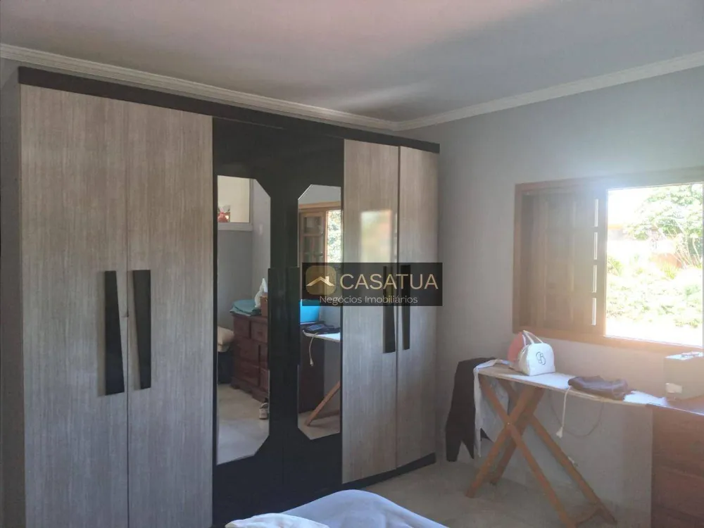 Casa, 3 quartos, 214 m² - Foto 10