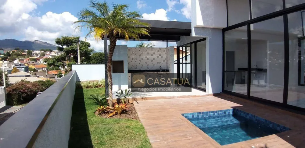Casa, 3 quartos, 235 m² - Foto 3