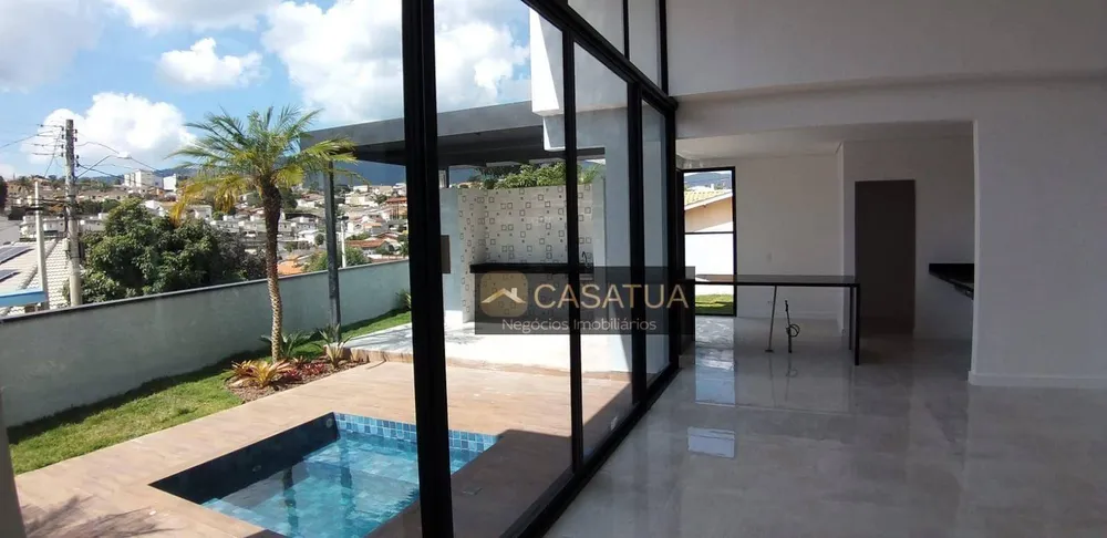 Casa, 3 quartos, 235 m² - Foto 2