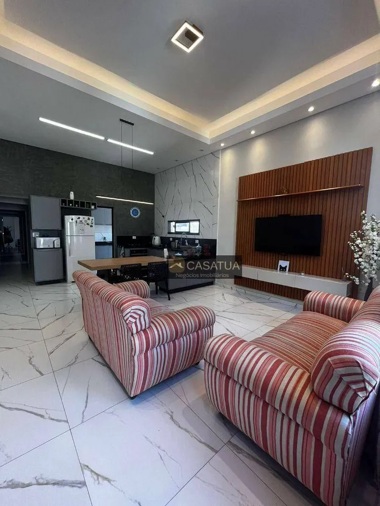 Casa, 3 quartos, 122 m² - Foto 1