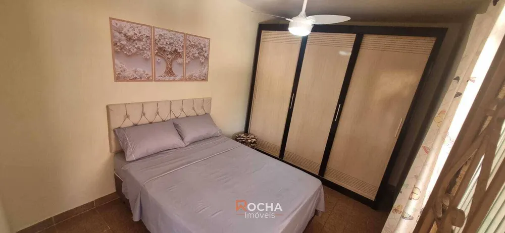 Casa, 5 quartos, 230 m² - Foto 9