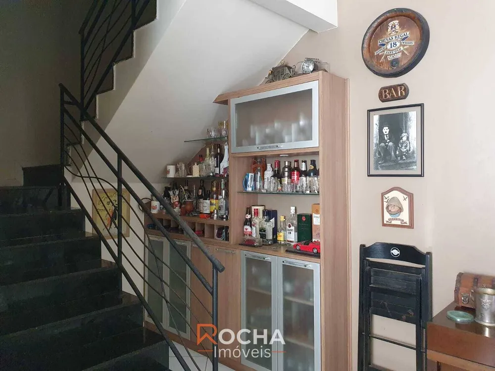 Casa, 4 quartos, 275 m² - Foto 10