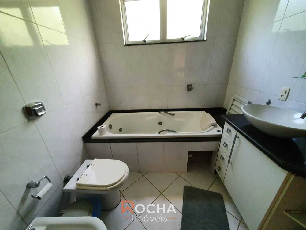 Casa, 4 quartos, 275 m² - Foto 12