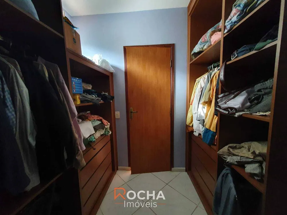 Casa, 4 quartos, 275 m² - Foto 23