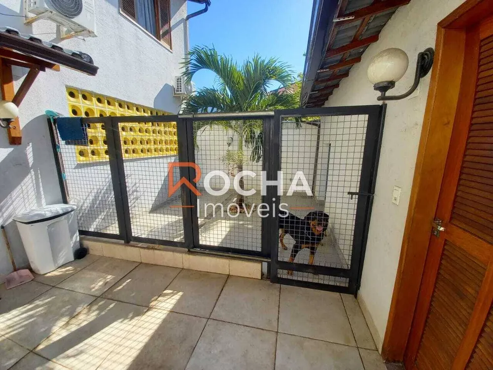 Casa, 3 quartos, 217 m² - Foto 25