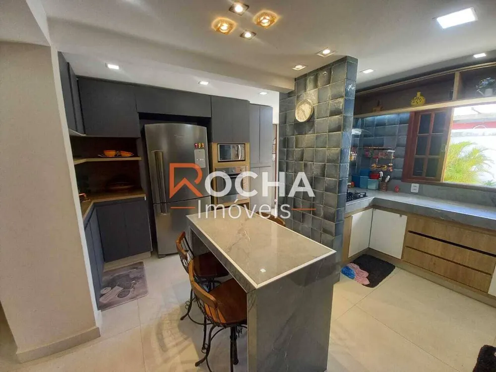 Casa, 3 quartos, 217 m² - Foto 19