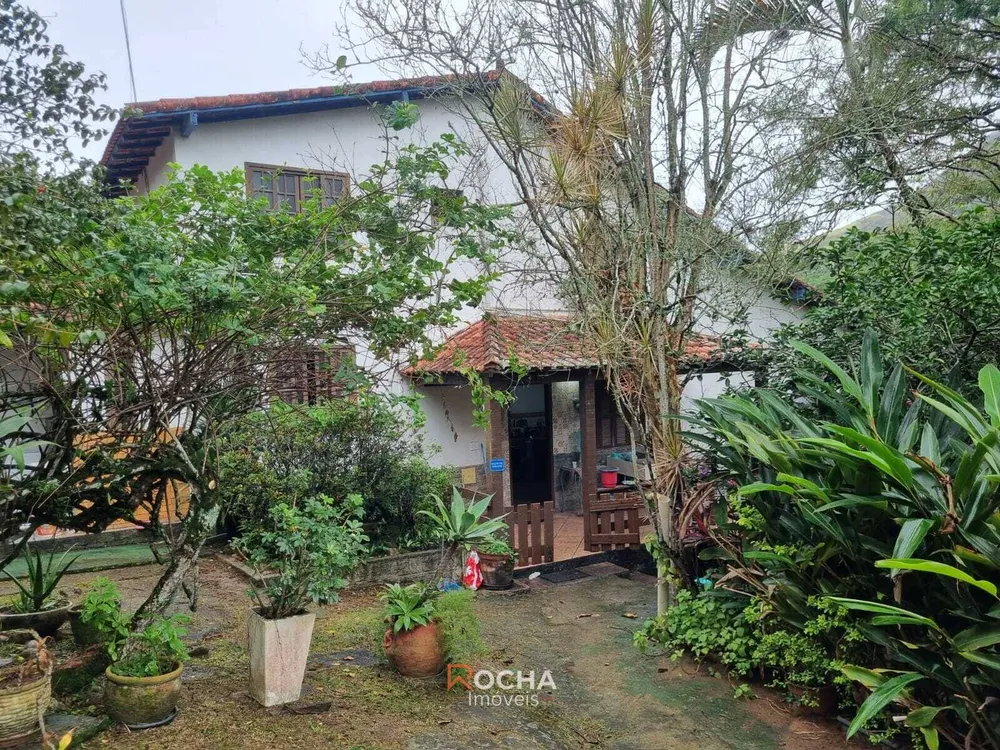 Casa, 6 quartos, 408 m² - Foto 1