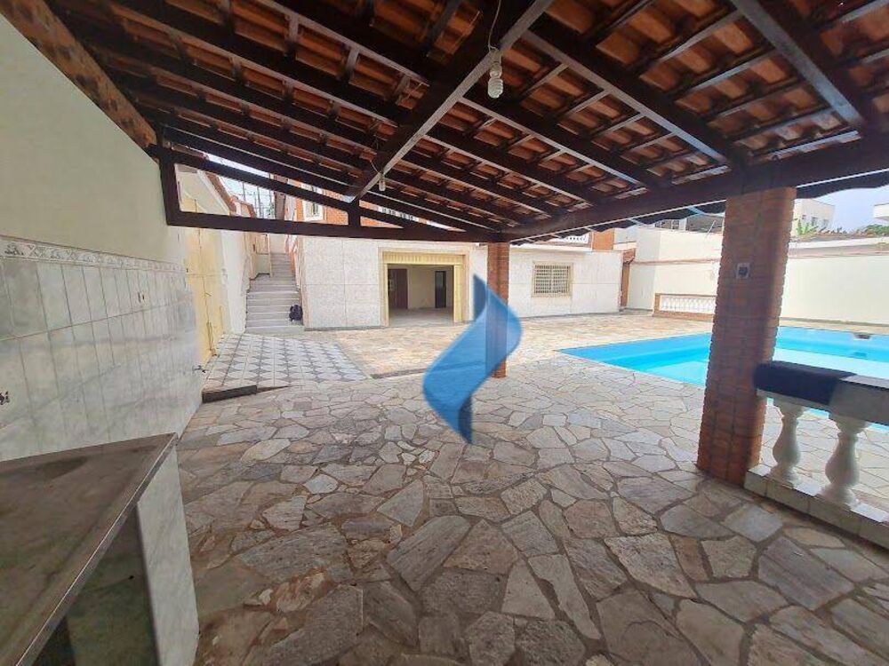 Casa para alugar com 4 quartos, 544m² - Foto 3