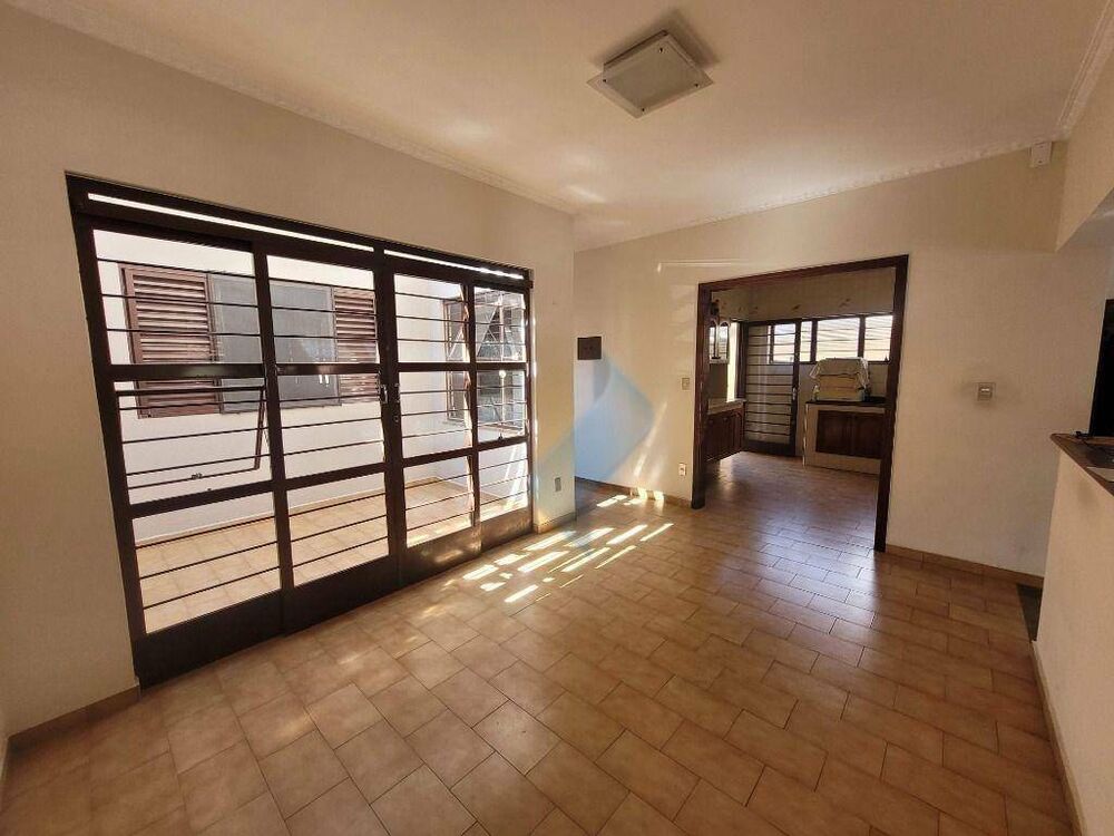 Casa, 3 quartos, 165 m² - Foto 2
