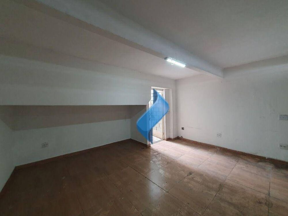Casa para alugar com 1 quarto, 193m² - Foto 1