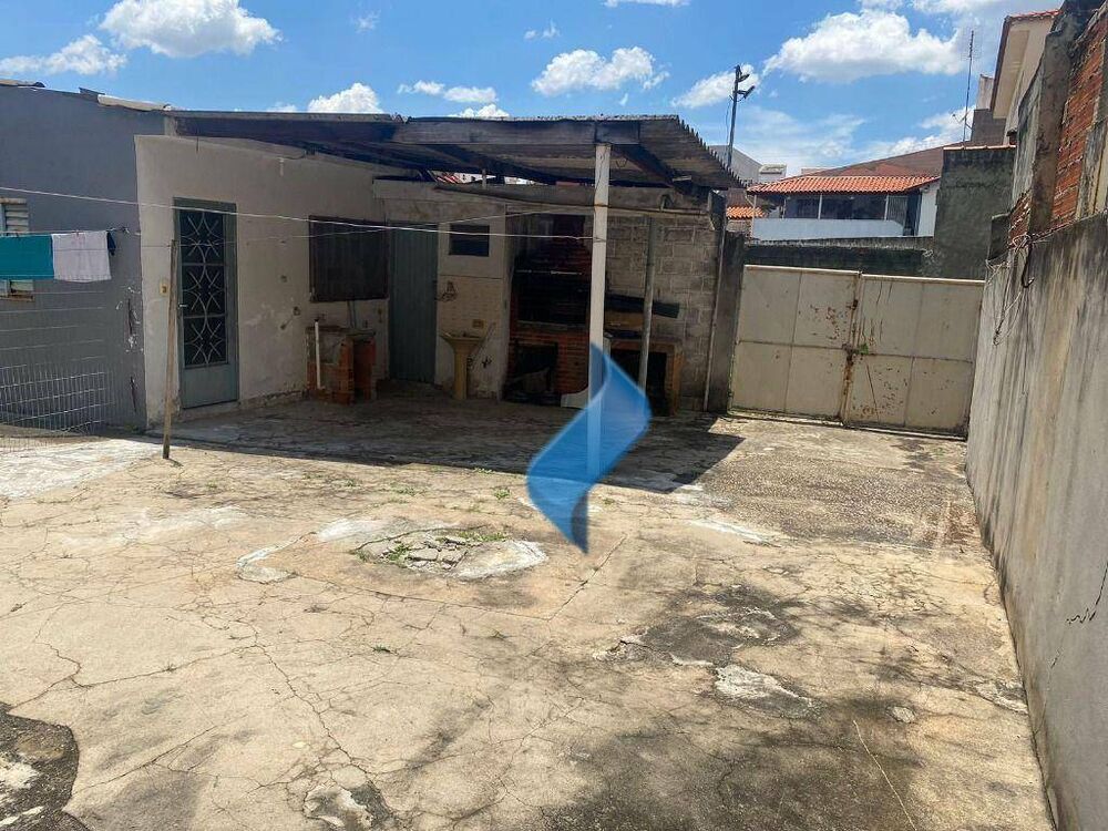 Casa à venda e aluguel com 5 quartos, 242m² - Foto 8