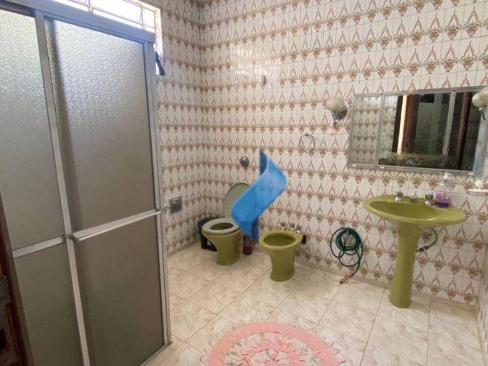 Casa à venda e aluguel com 5 quartos, 242m² - Foto 5