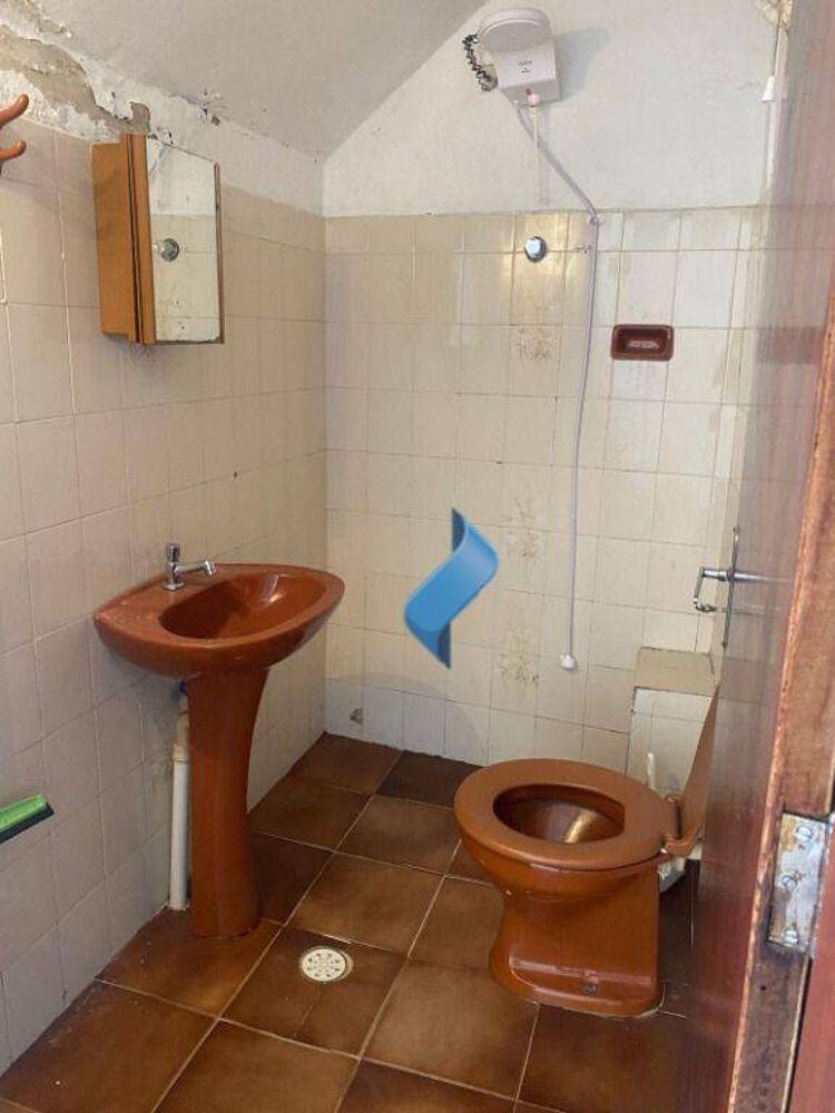 Casa à venda e aluguel com 5 quartos, 242m² - Foto 6