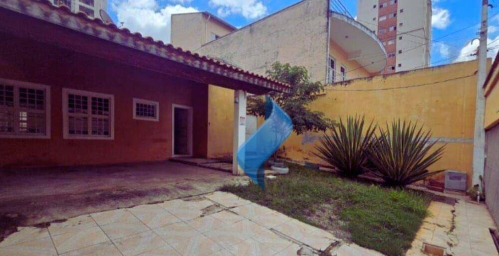 Casa, 3 quartos, 219 m² - Foto 2