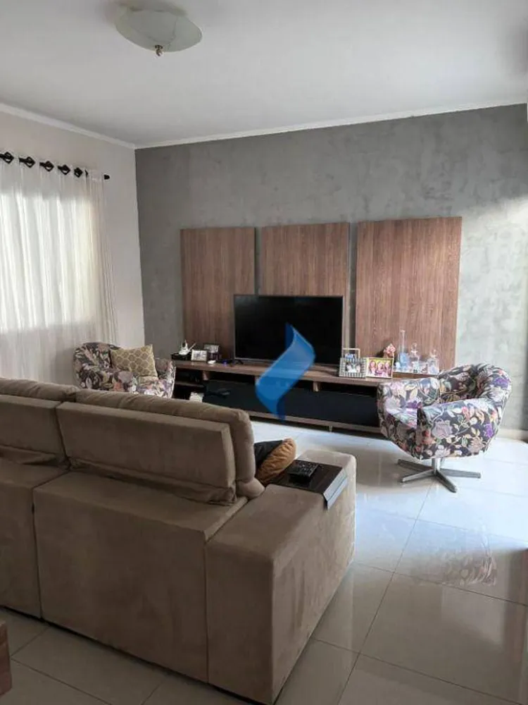 Casa, 3 quartos, 188 m² - Foto 2
