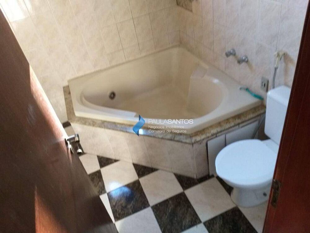 Casa à venda com 4 quartos, 347m² - Foto 12